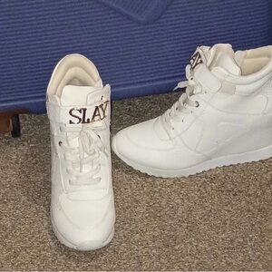 SLAY Women's Classic White Sneakers